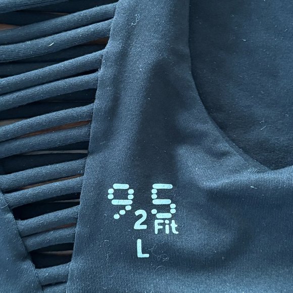 Peloton / 92.5 Fit Sports Bra - Picture 3 of 3